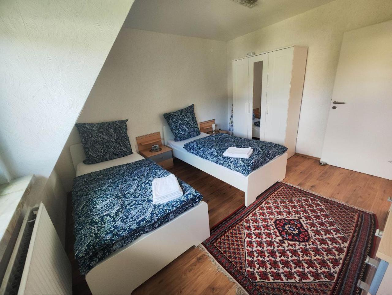Schickes 110Qm Ferienhaus In Naehe Vw, Messe,Dez Und Orangerie 카셀 외부 사진